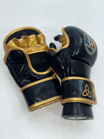 Load image into Gallery viewer, Black/Gold ‘Fight Night’ Gloves
